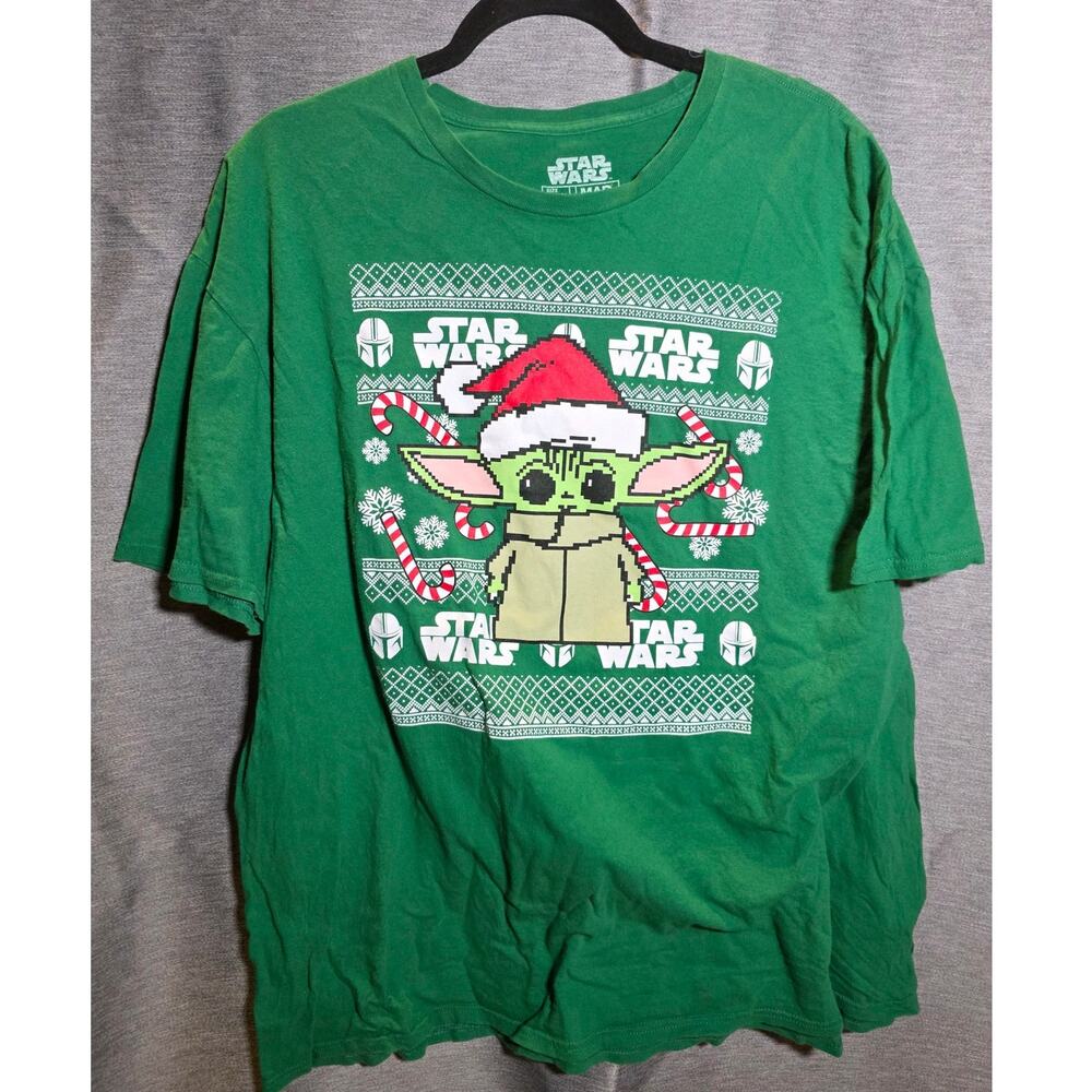 Men’s Star Wars Mandalorian Baby Yoda Christmas Holiday T-shirt Size 2XL Green